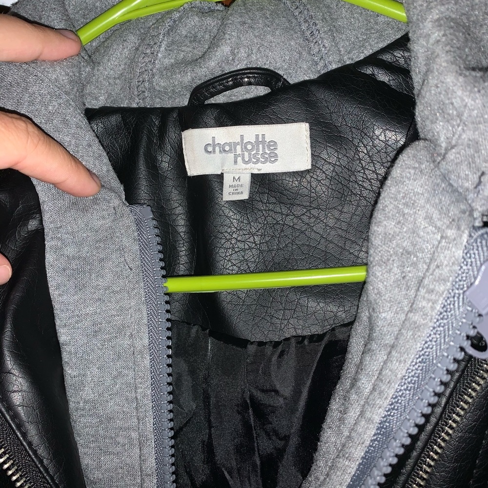 Leather jacket - Picture 3 of 3